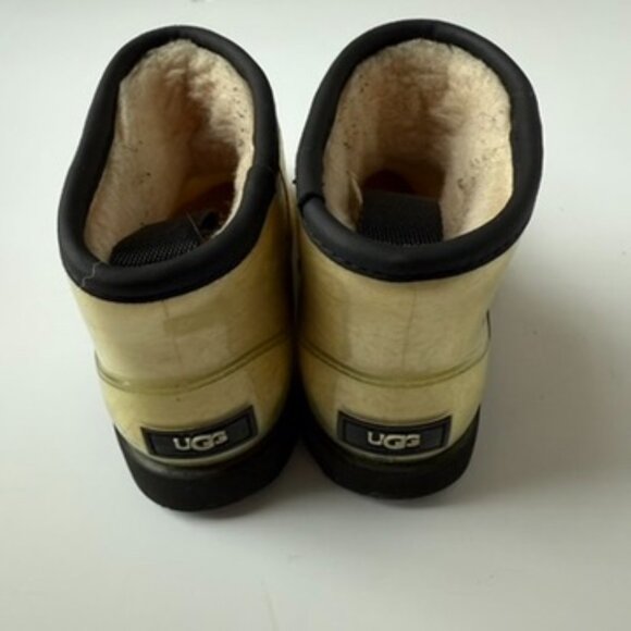 UGG Kids Classic Clear Cream Black Mini II Boots Size 12 | Waterproof Shearling - Picture 4 of 7